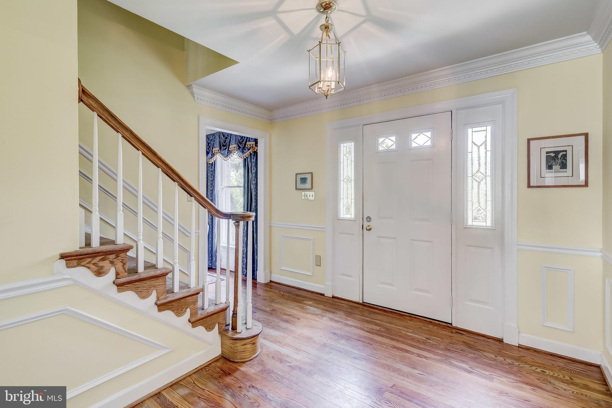 MANOR OAKS - Residential