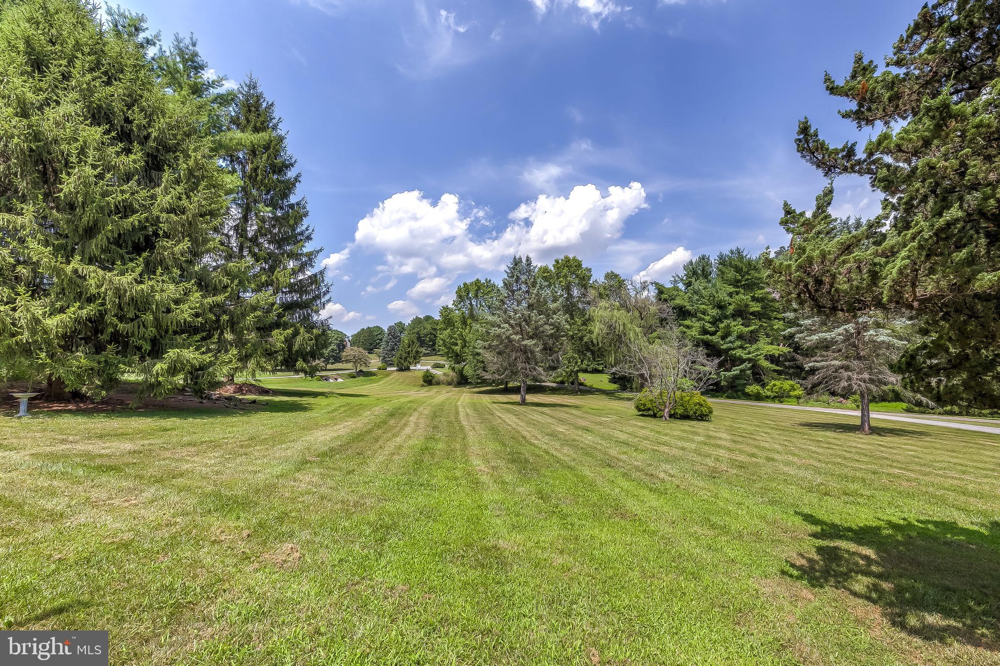 MANOR OAKS - Residential