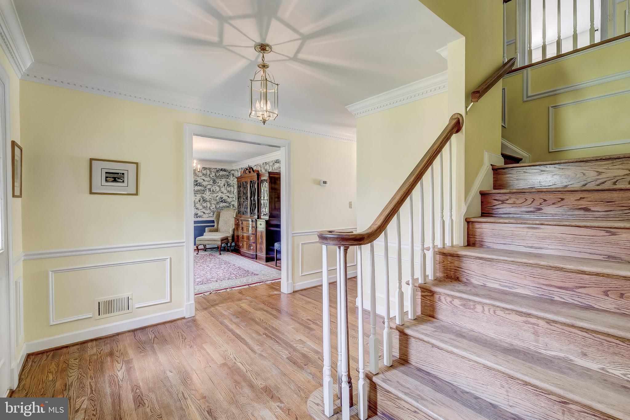 MANOR OAKS - Residential