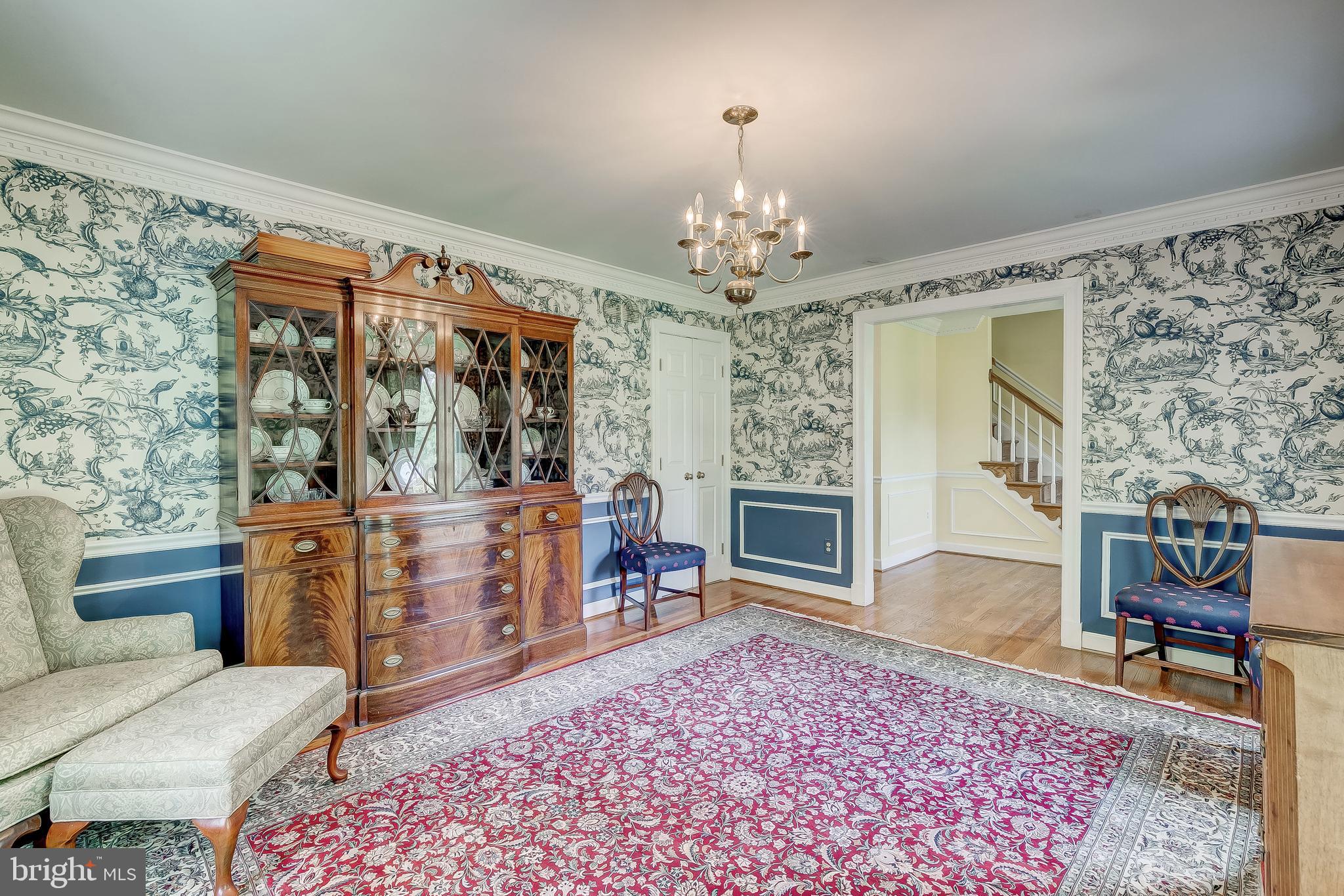 MANOR OAKS - Residential