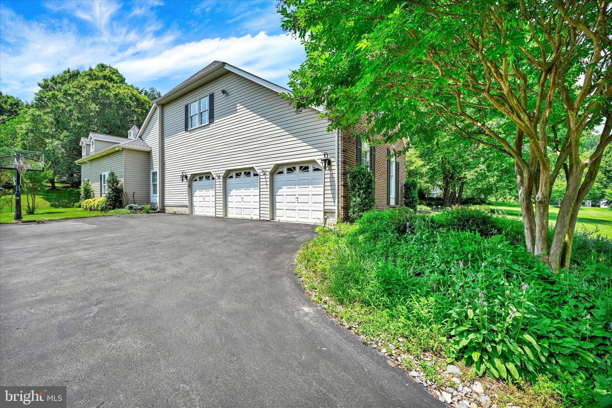 GREENSPRING - Residential