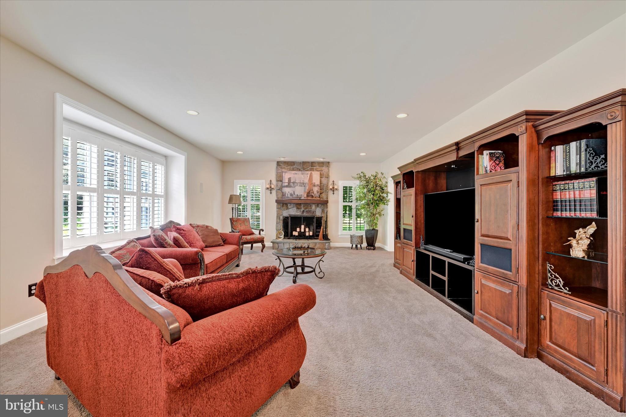 GREENSPRING - Residential