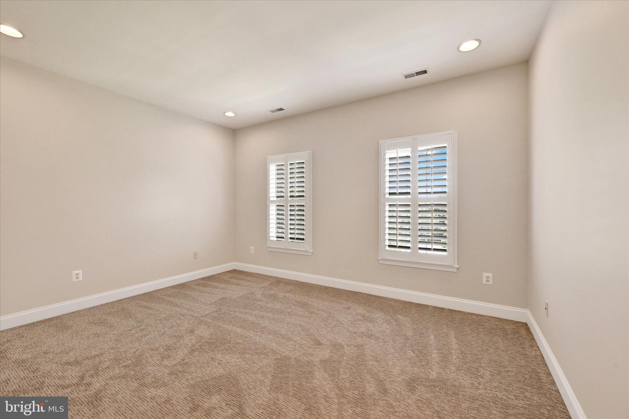 GREENSPRING - Residential