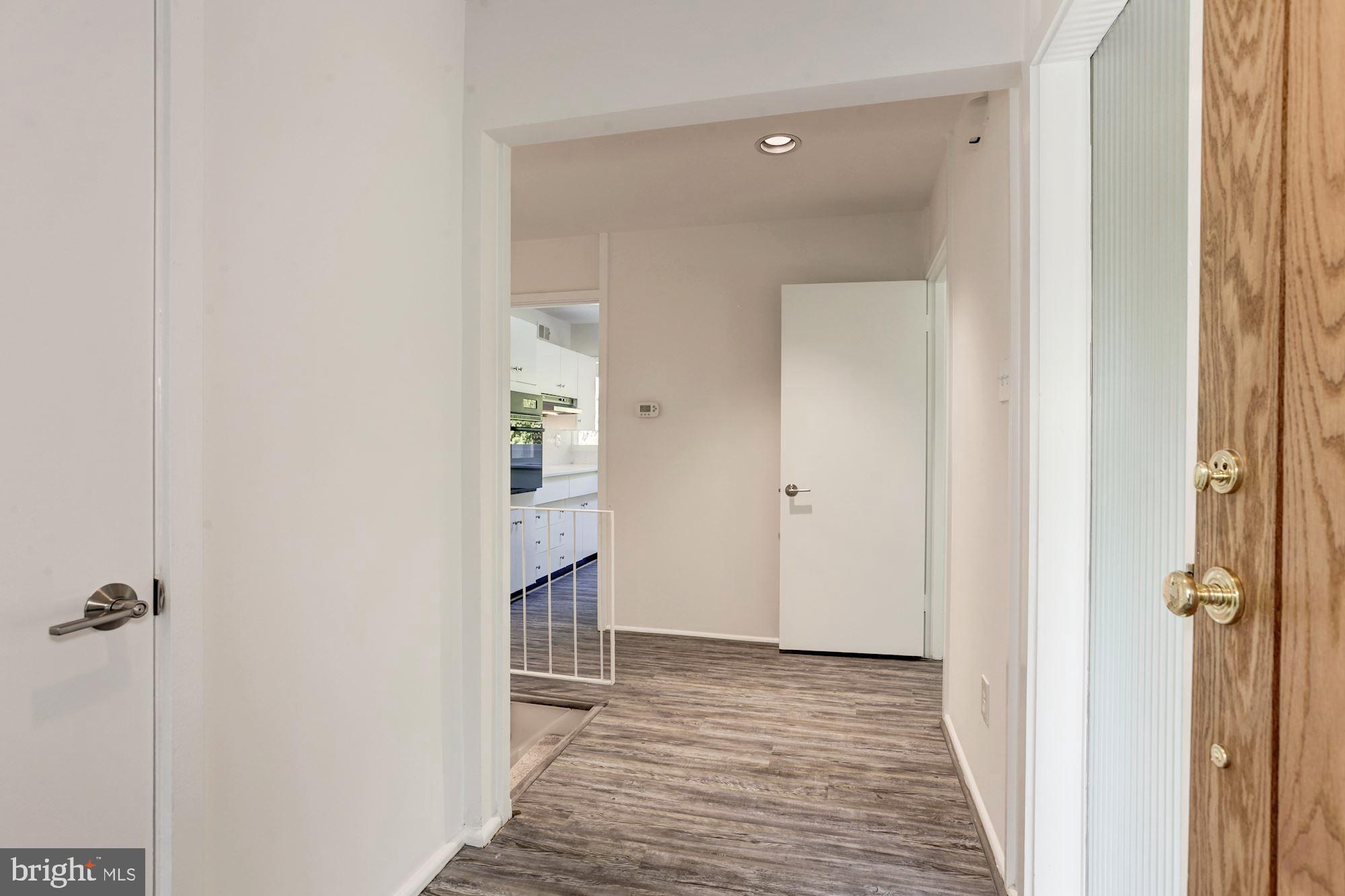 BRADLEY HILLS GROVE - Residential Lease