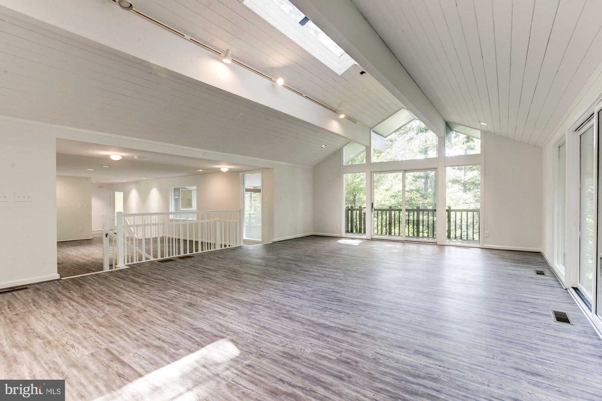 BRADLEY HILLS GROVE - Residential Lease