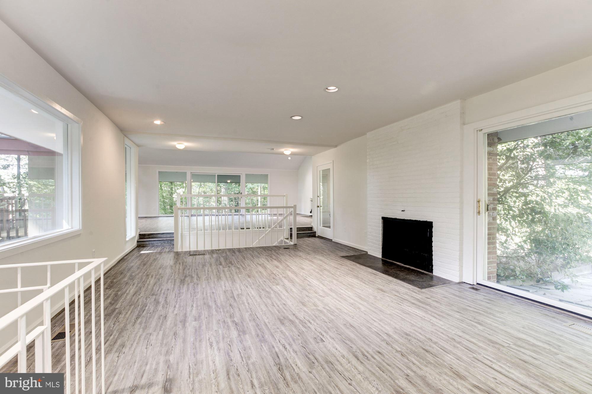 BRADLEY HILLS GROVE - Residential Lease