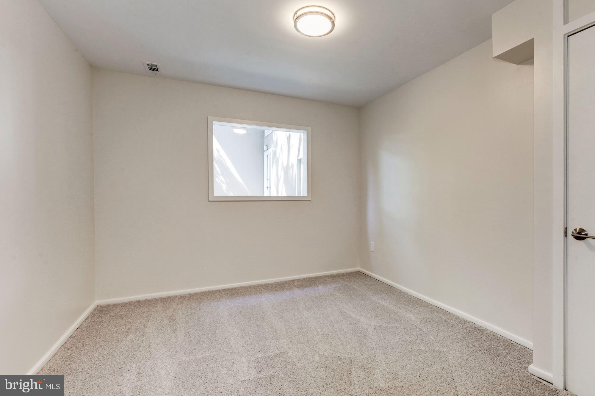 BRADLEY HILLS GROVE - Residential Lease