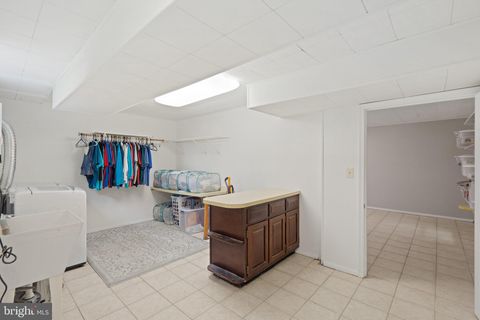 listing image 49