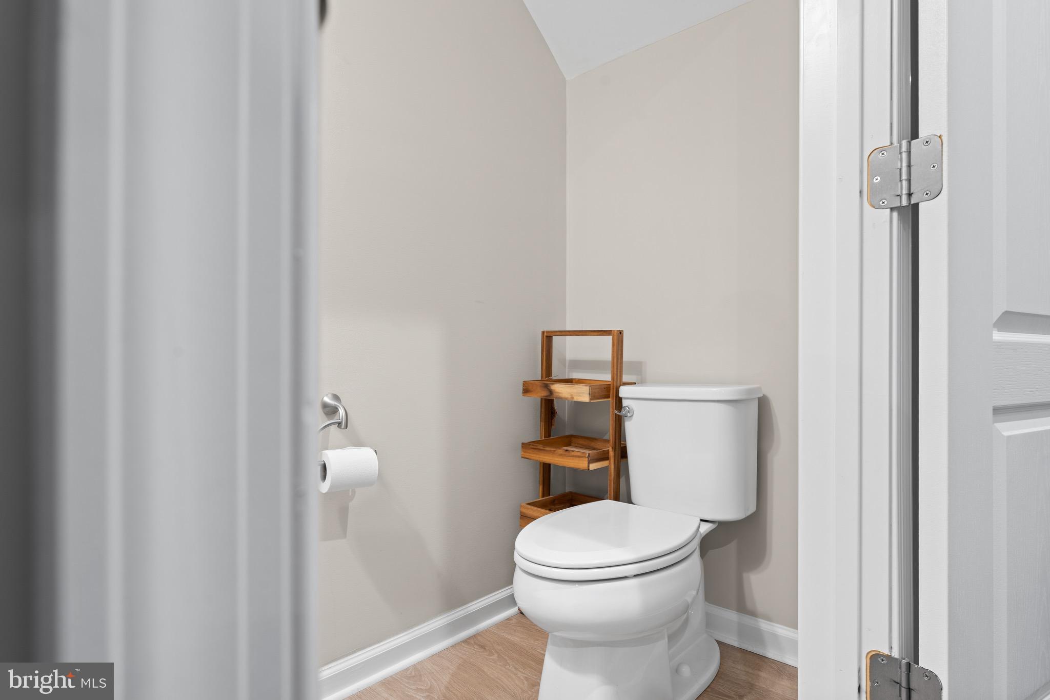 RIVERWALK - Residential Lease