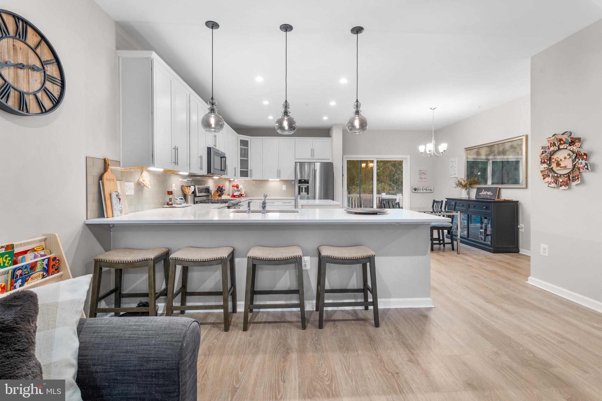 RIVERWALK - Residential Lease