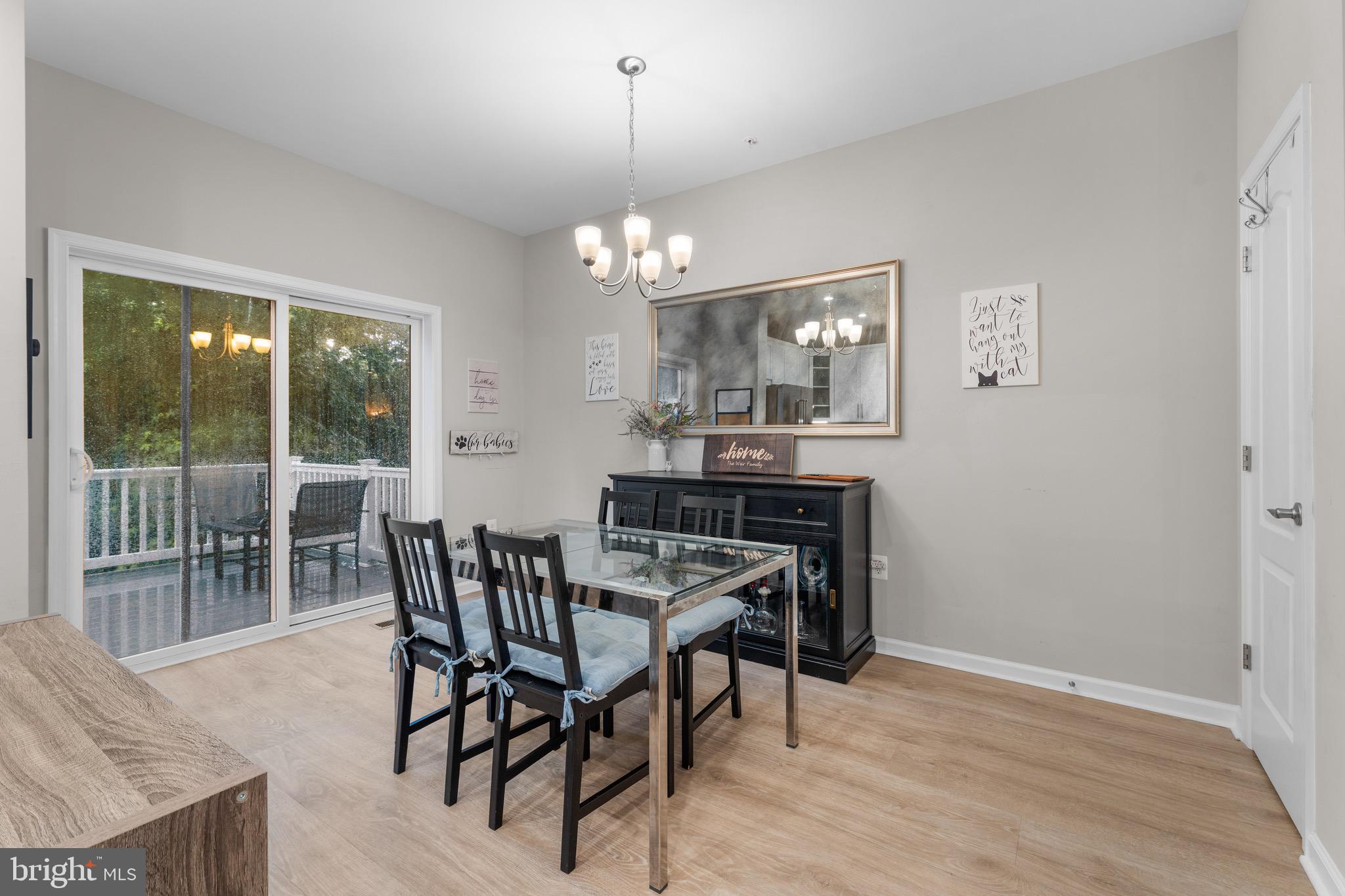 RIVERWALK - Residential Lease