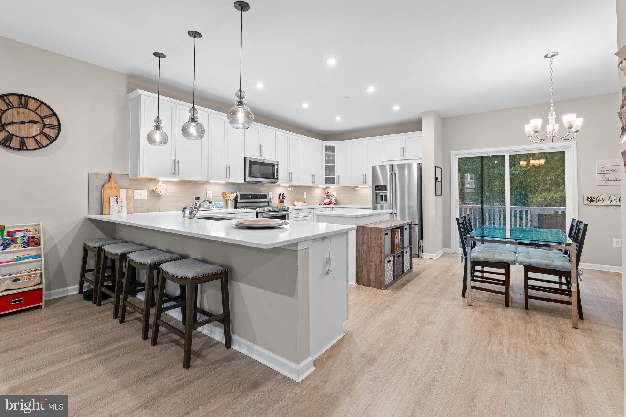 RIVERWALK - Residential Lease