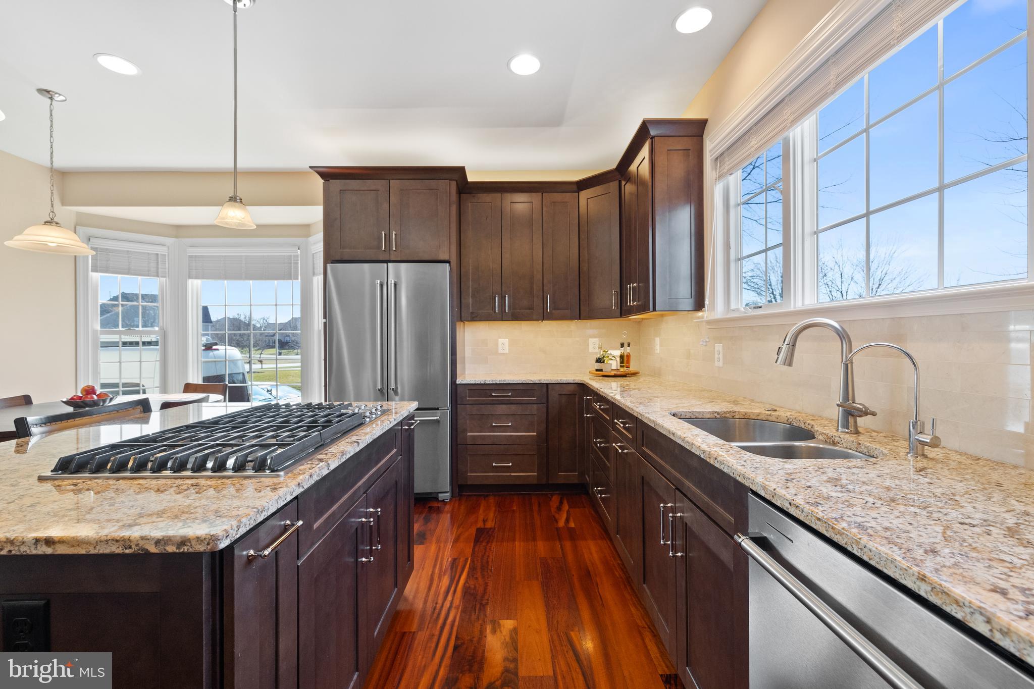 CAMERON CHASE - Residential