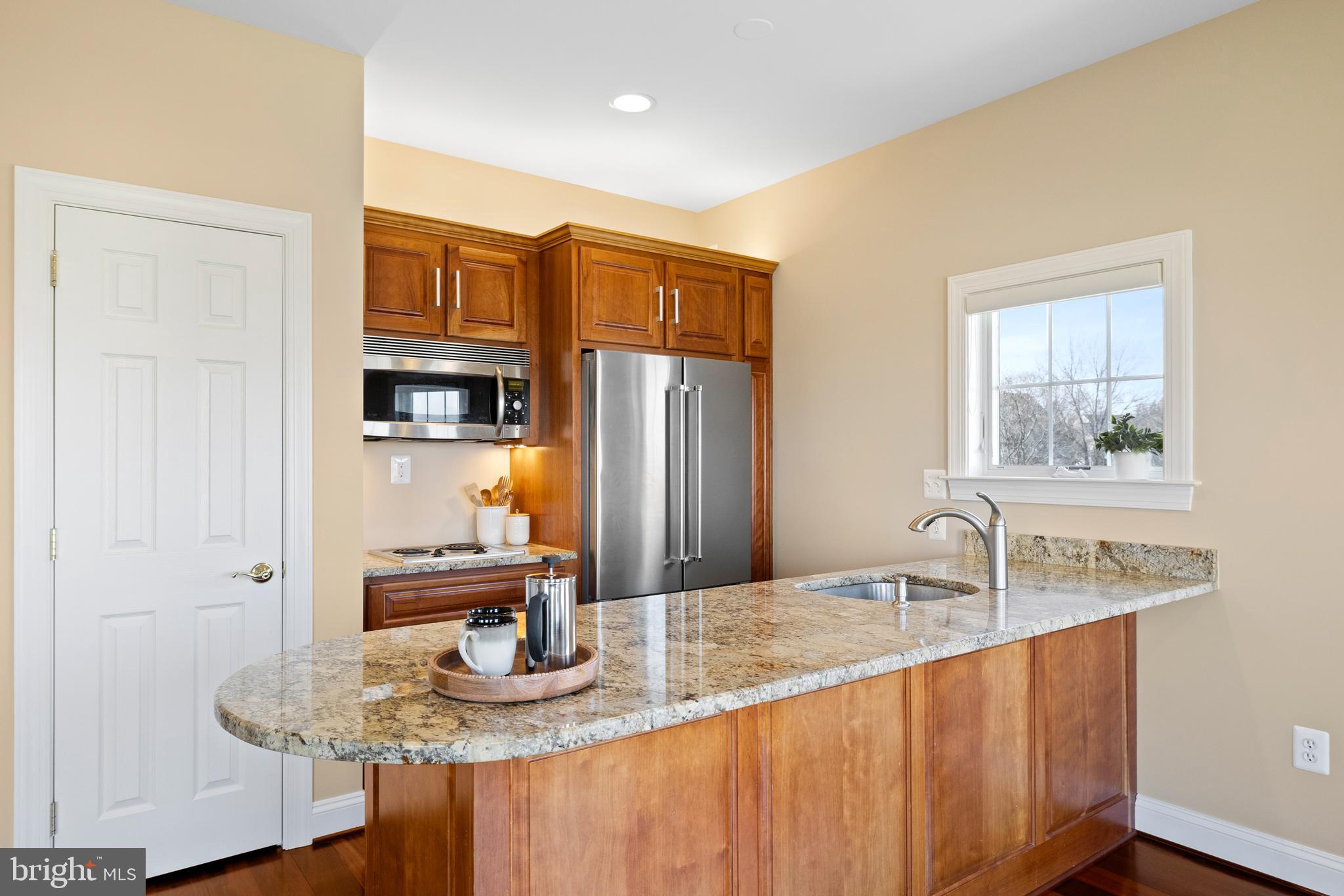 CAMERON CHASE - Residential