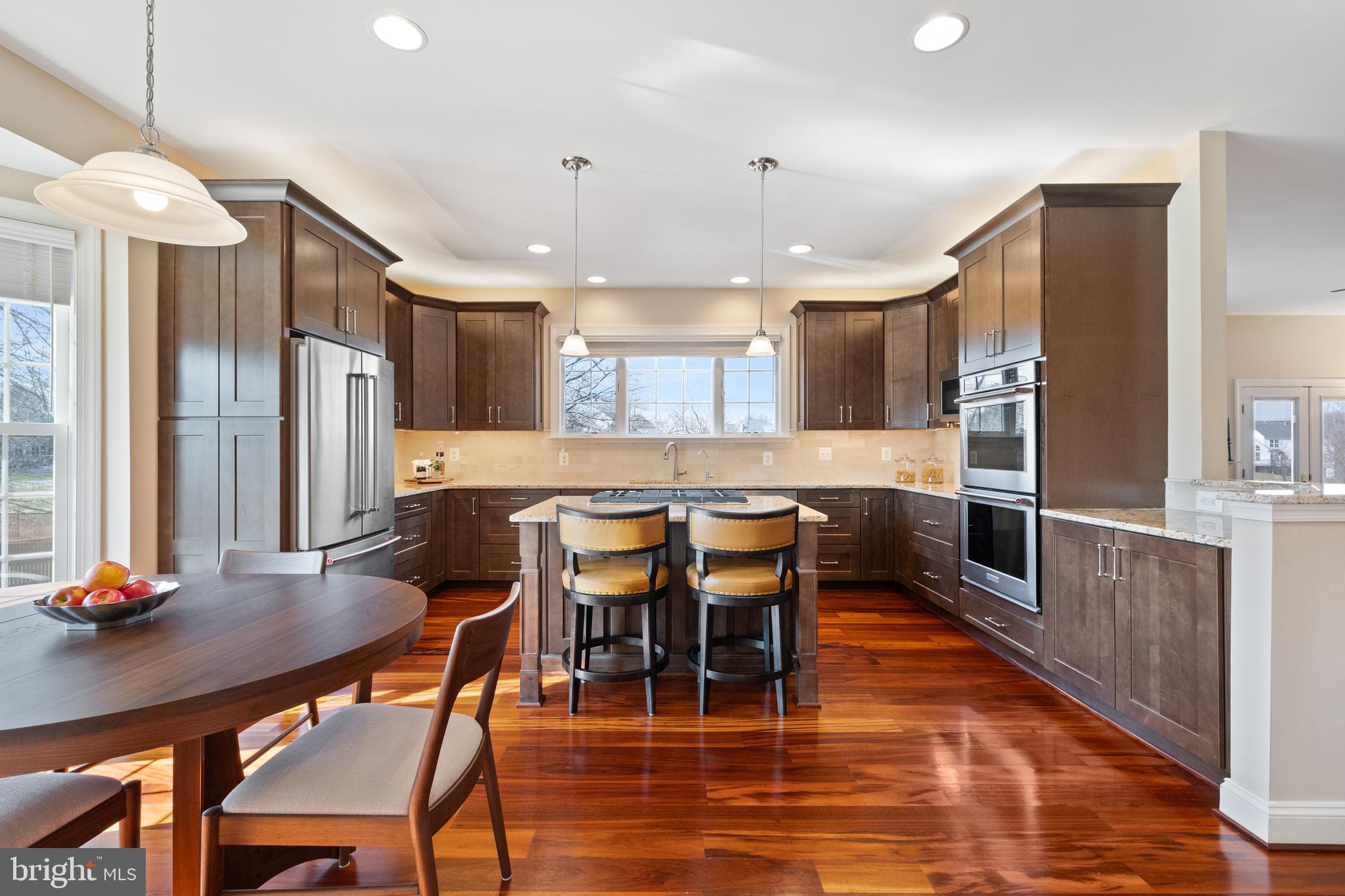 CAMERON CHASE - Residential