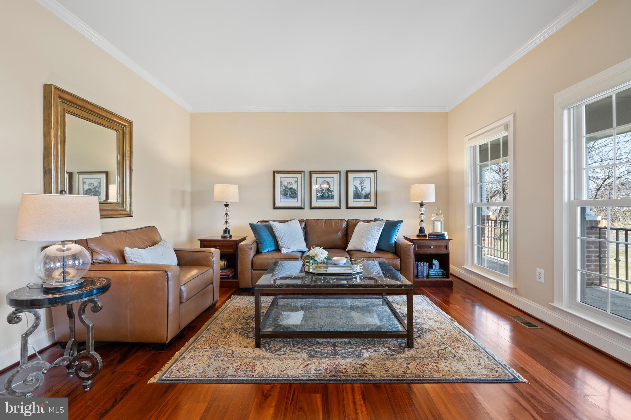 CAMERON CHASE - Residential