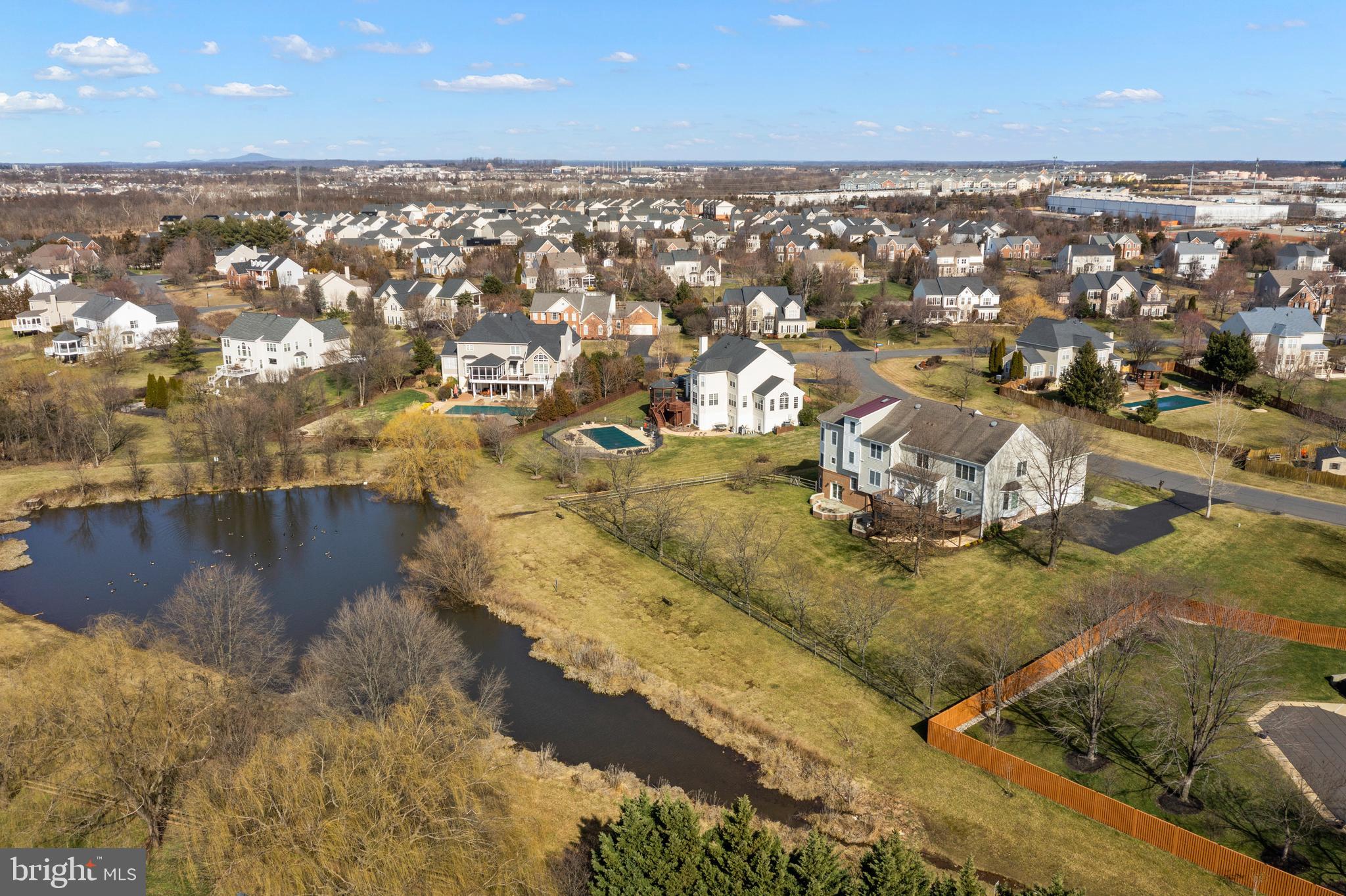 CAMERON CHASE - Residential