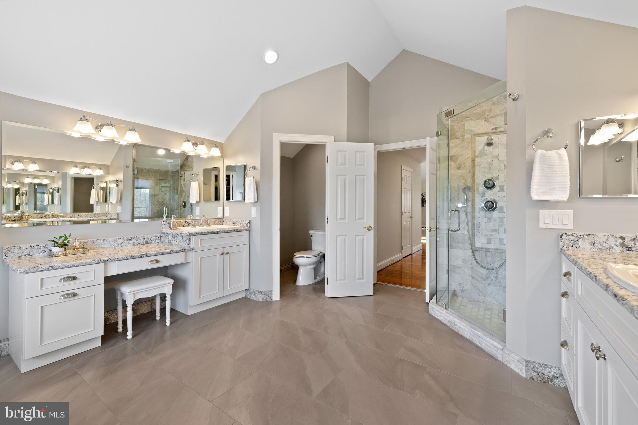 CAMERON CHASE - Residential