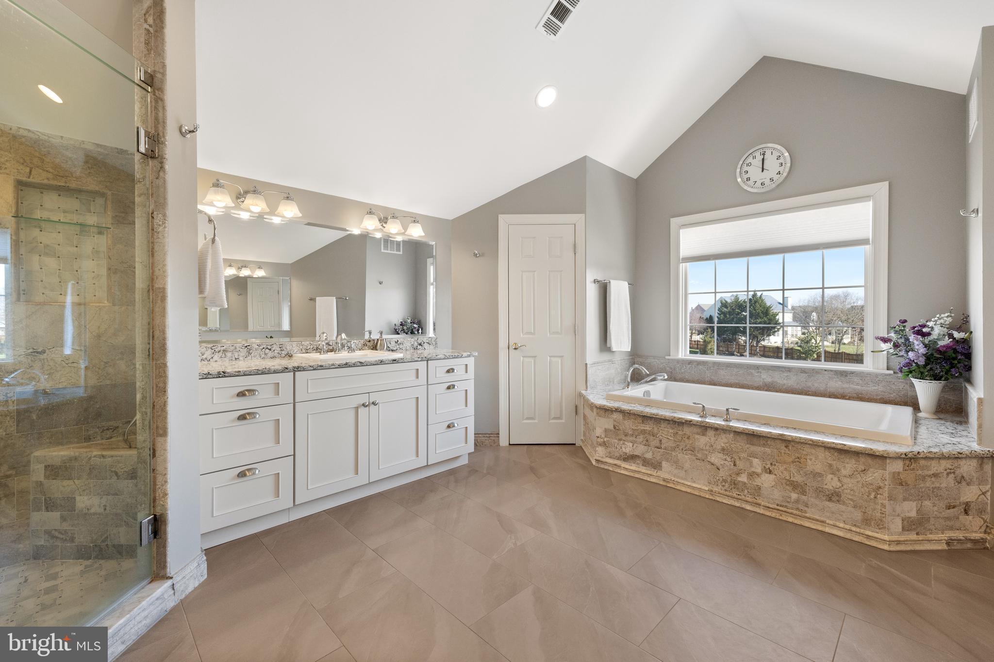 CAMERON CHASE - Residential