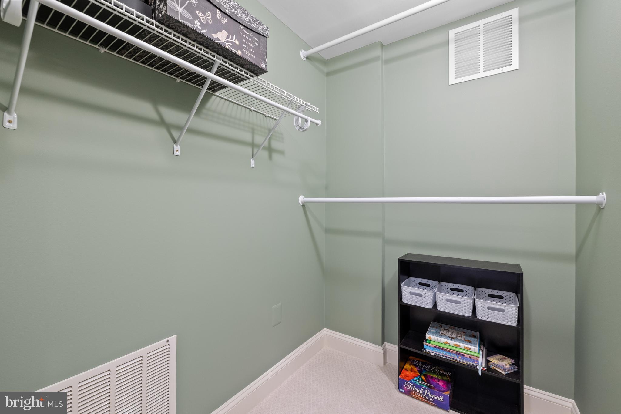 CAMERON CHASE - Residential