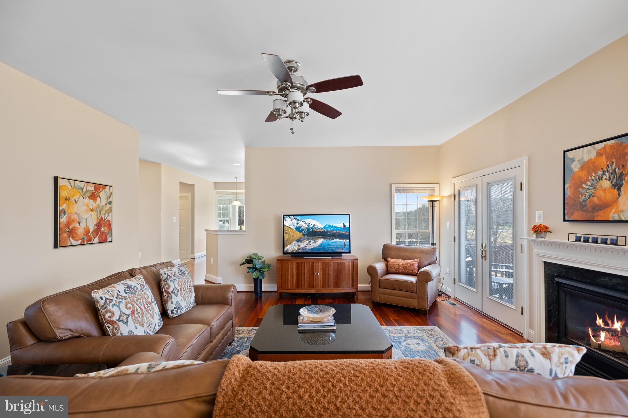 CAMERON CHASE - Residential