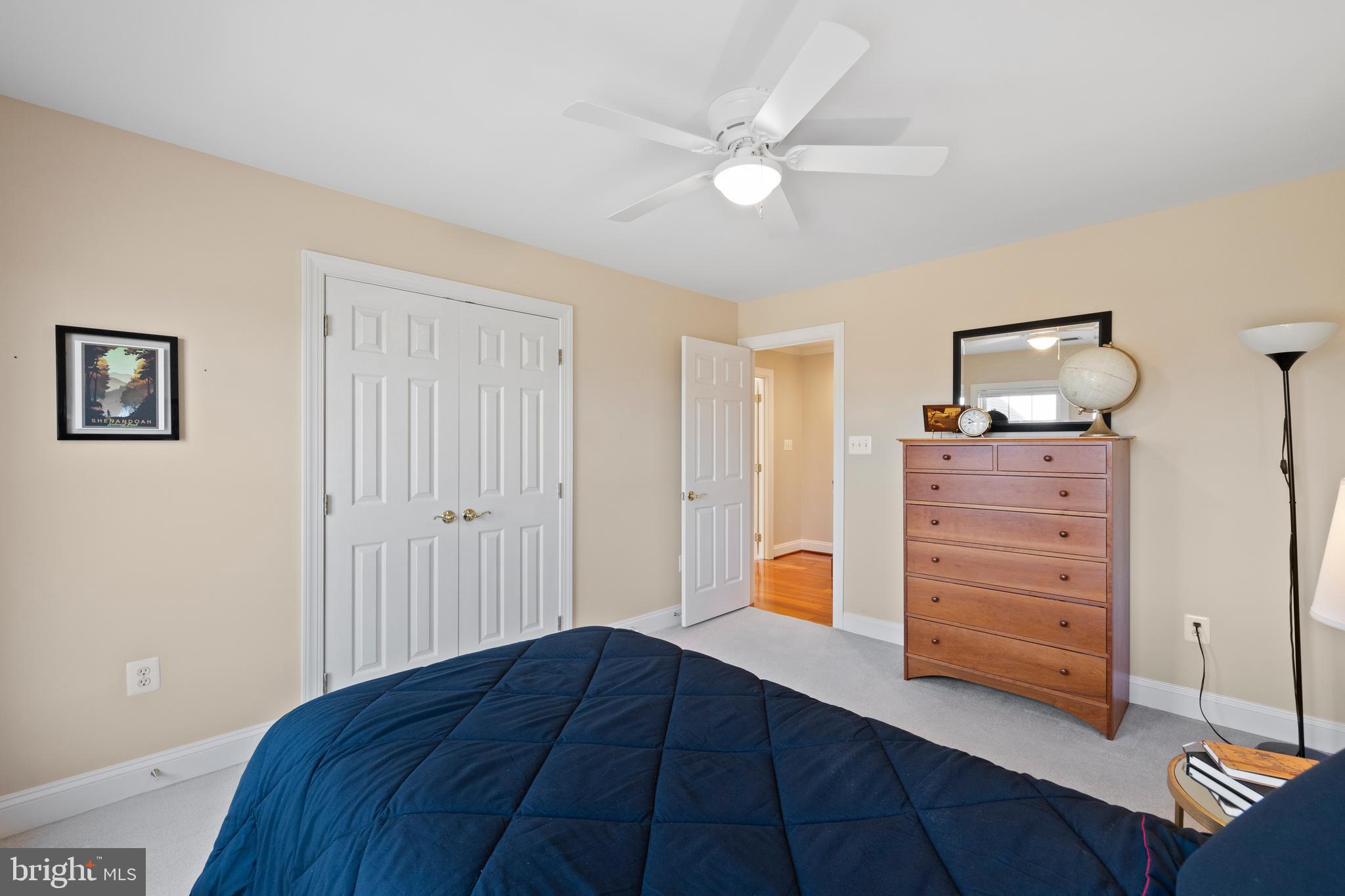 CAMERON CHASE - Residential