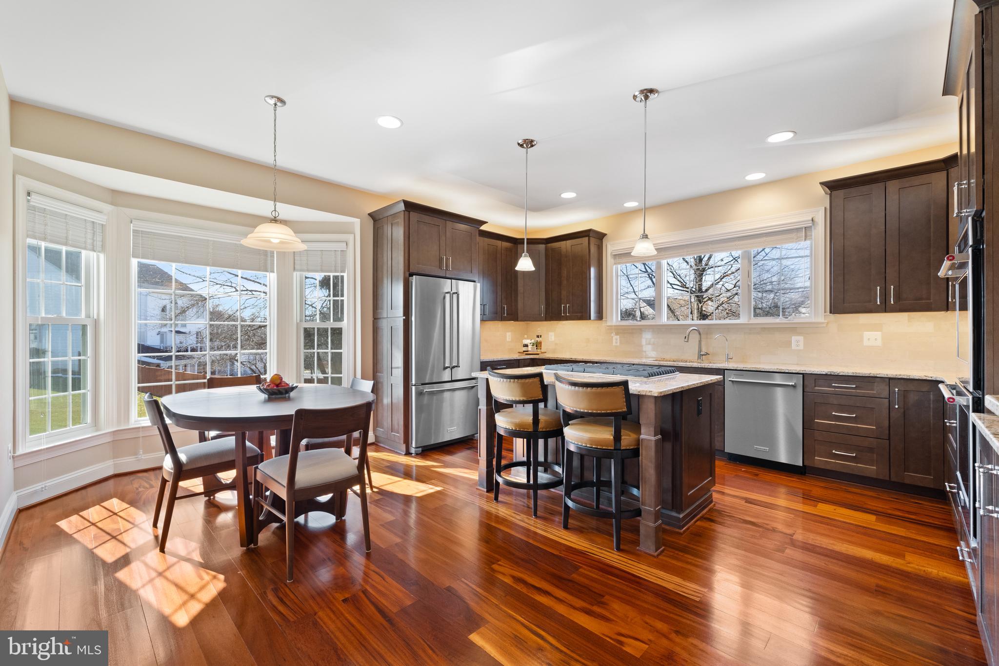 CAMERON CHASE - Residential