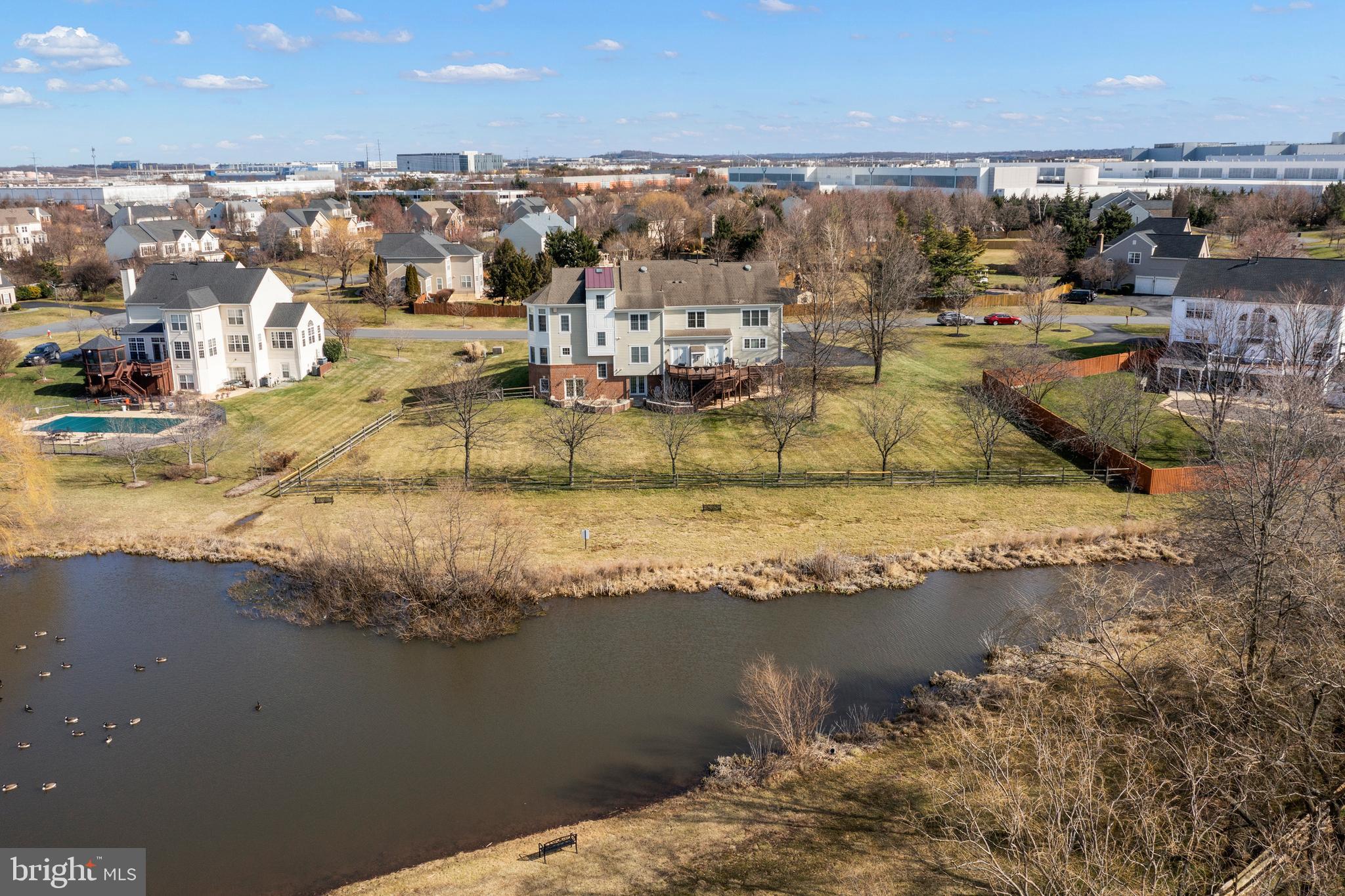 CAMERON CHASE - Residential