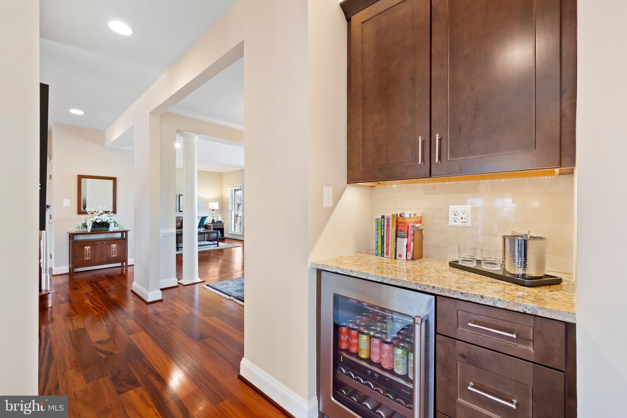 CAMERON CHASE - Residential