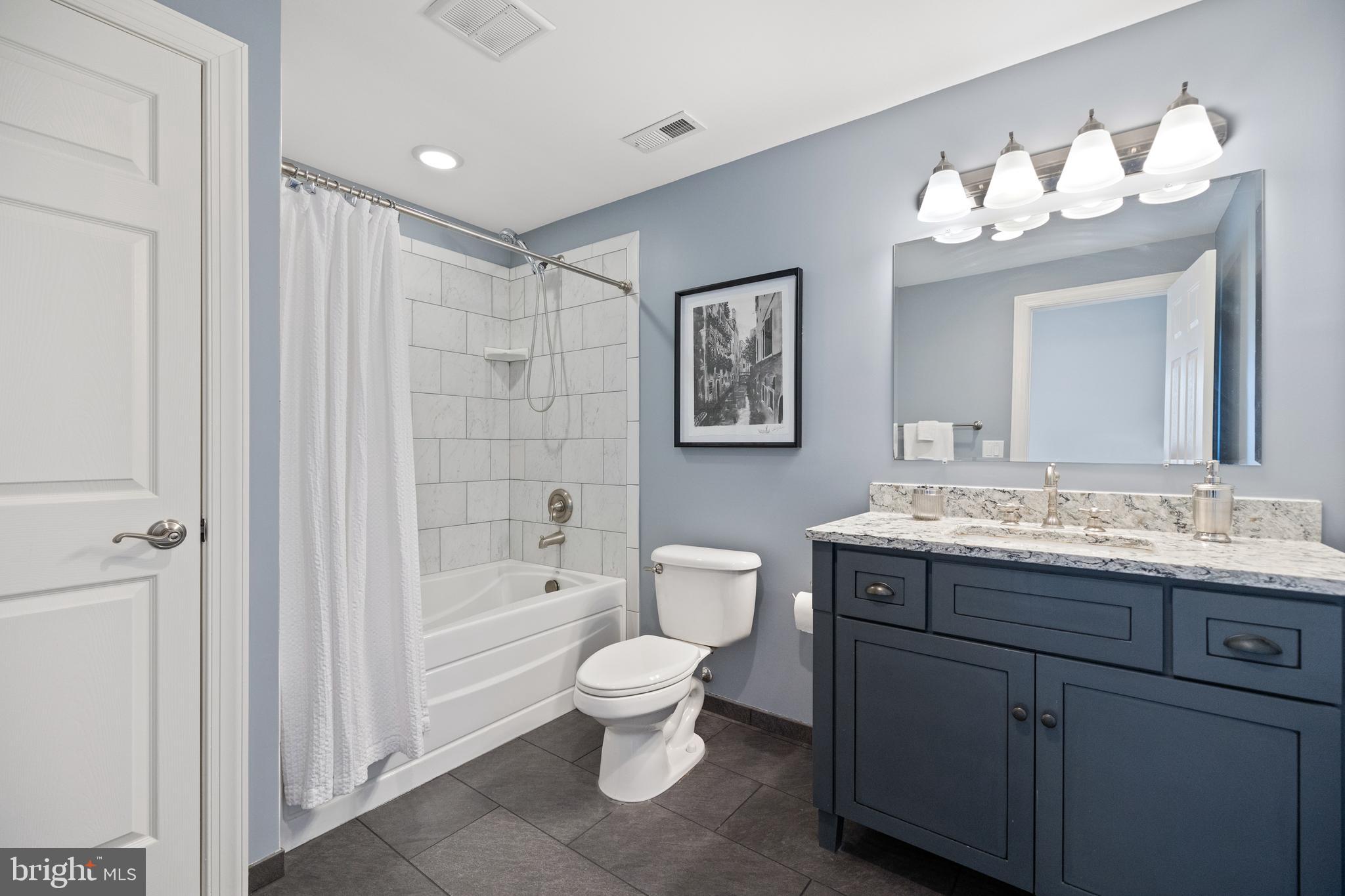 CAMERON CHASE - Residential