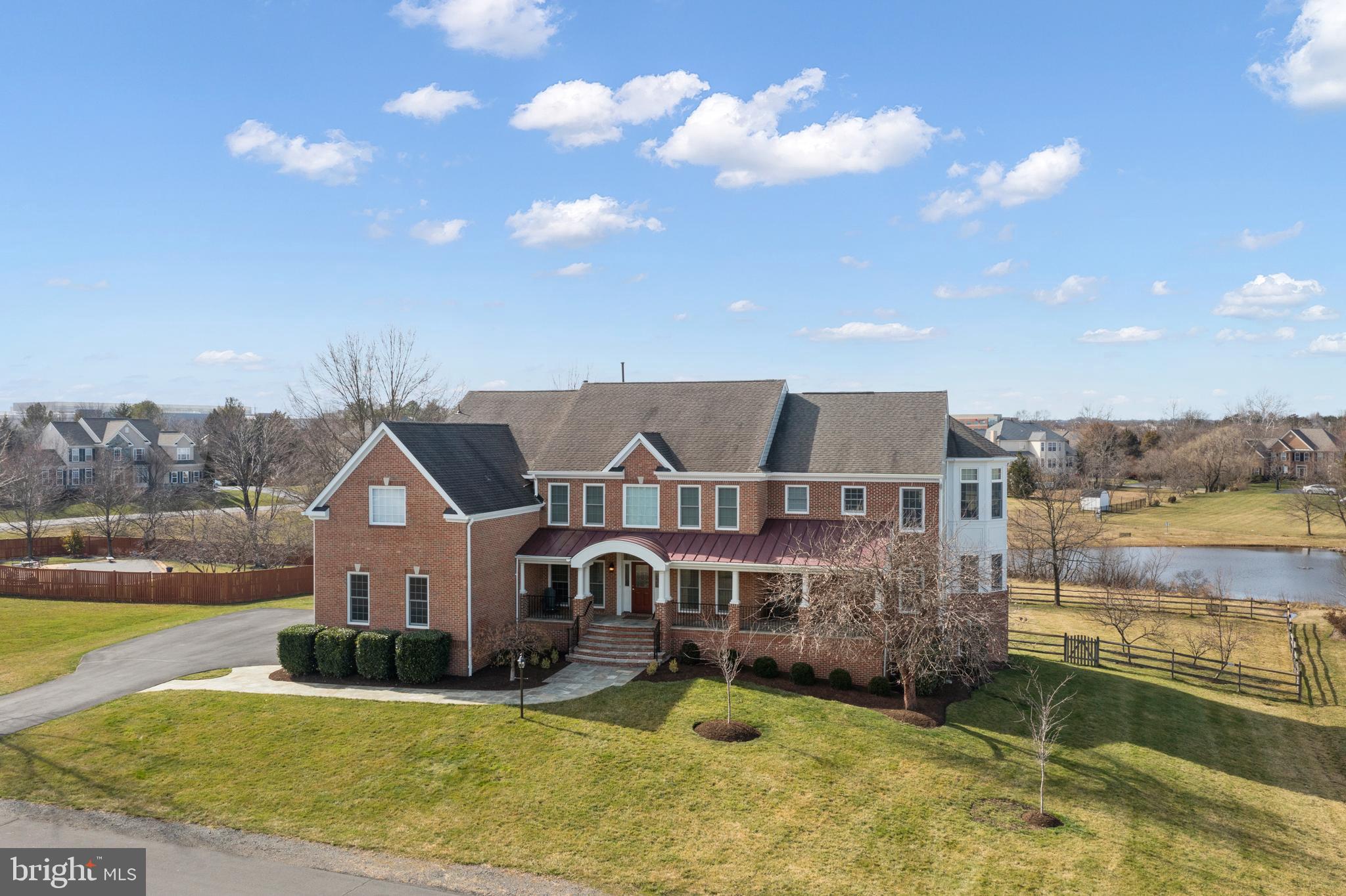 CAMERON CHASE - Residential