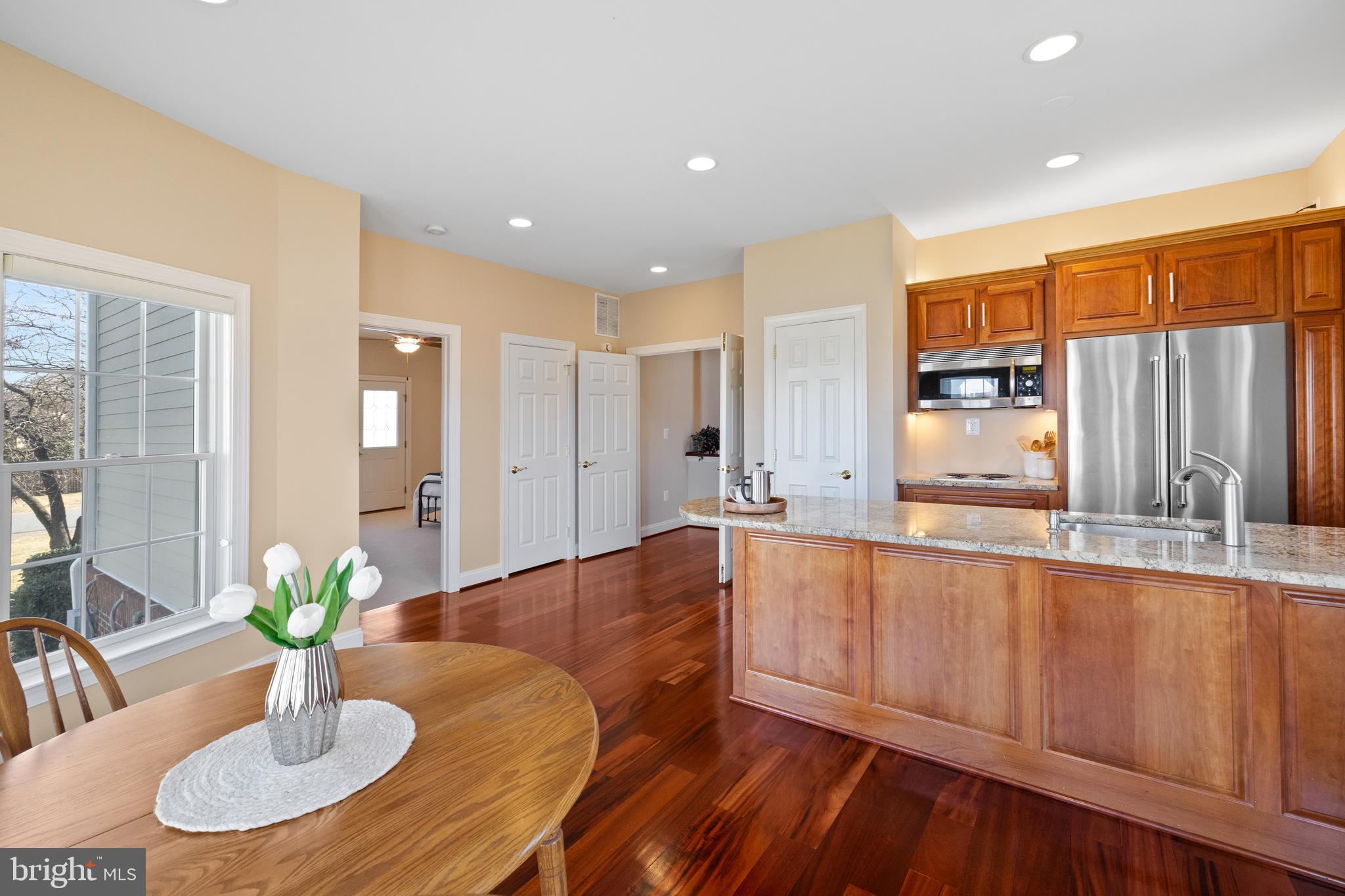 CAMERON CHASE - Residential