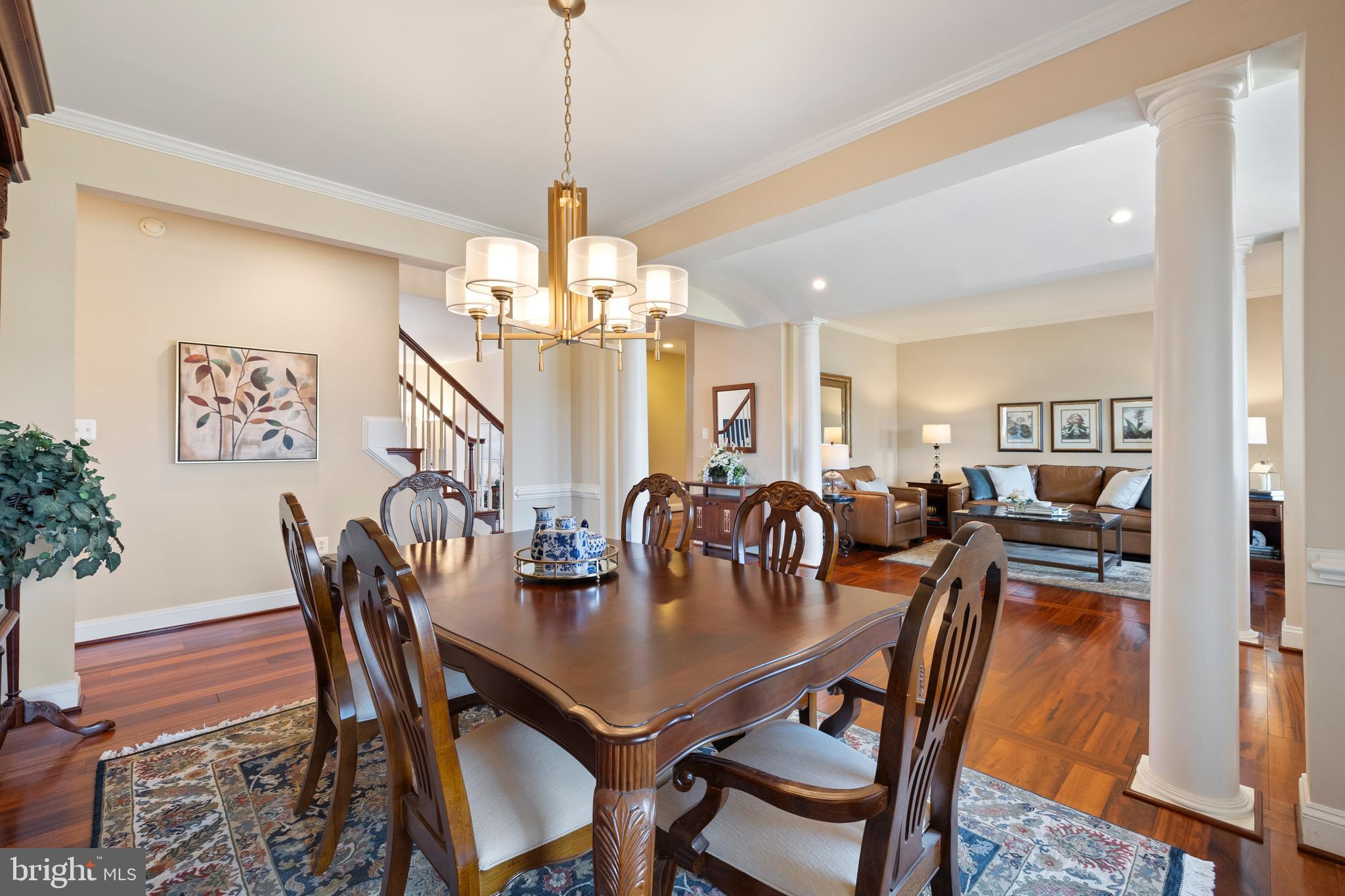 CAMERON CHASE - Residential