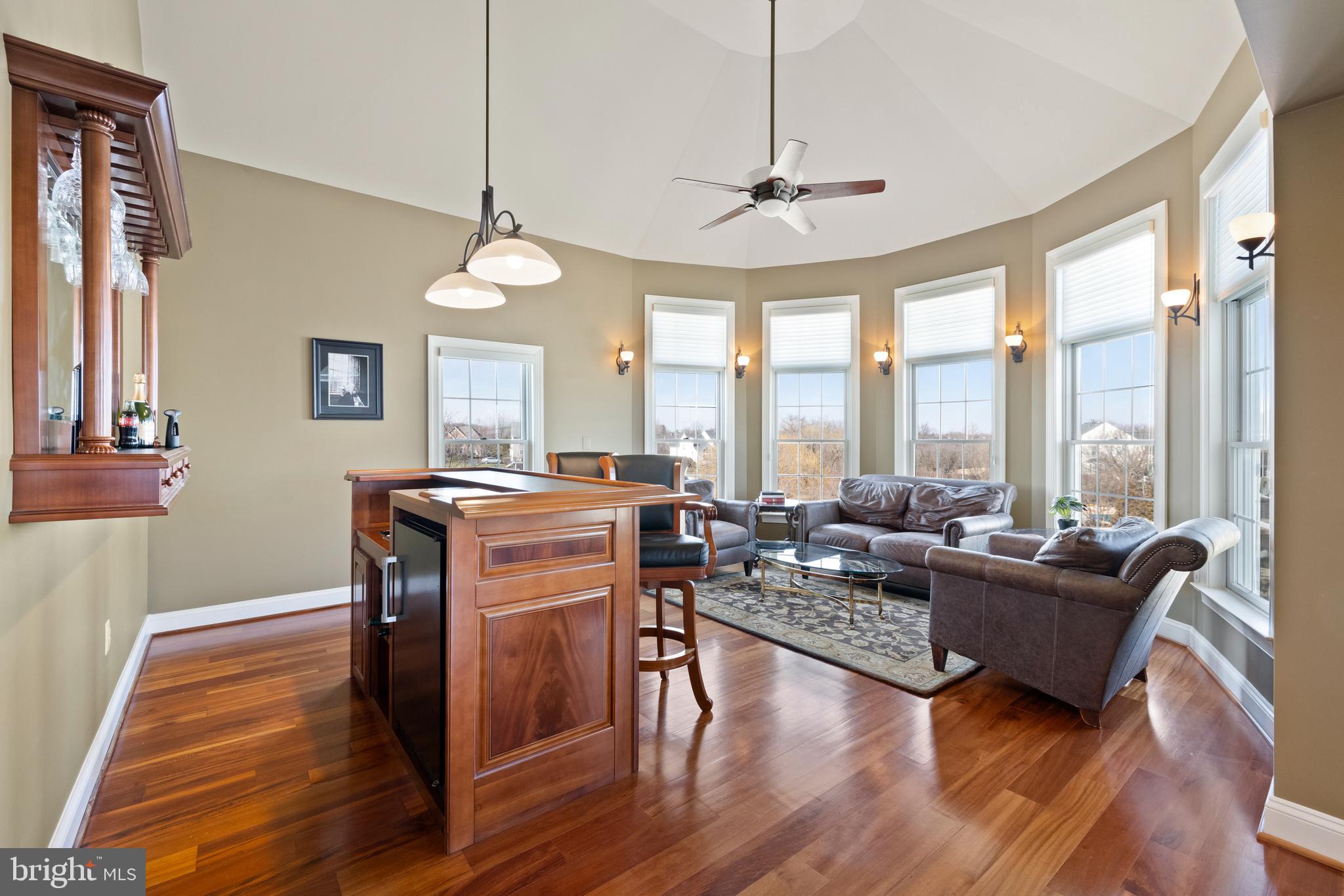 CAMERON CHASE - Residential