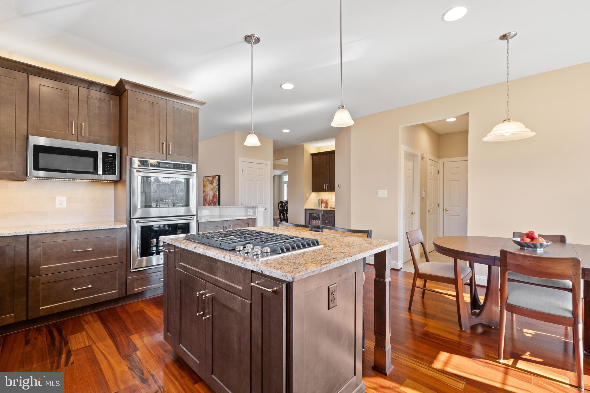 CAMERON CHASE - Residential