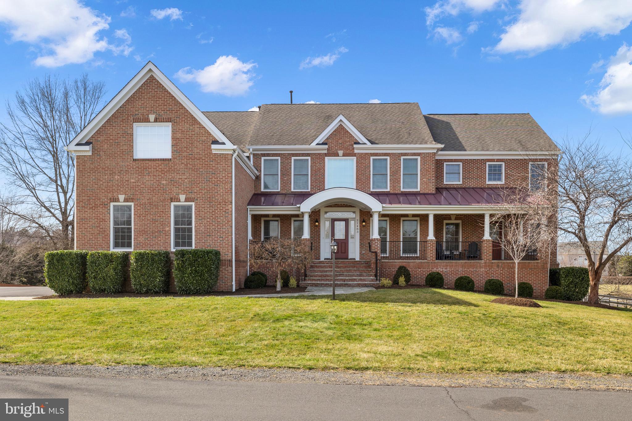 CAMERON CHASE - Residential