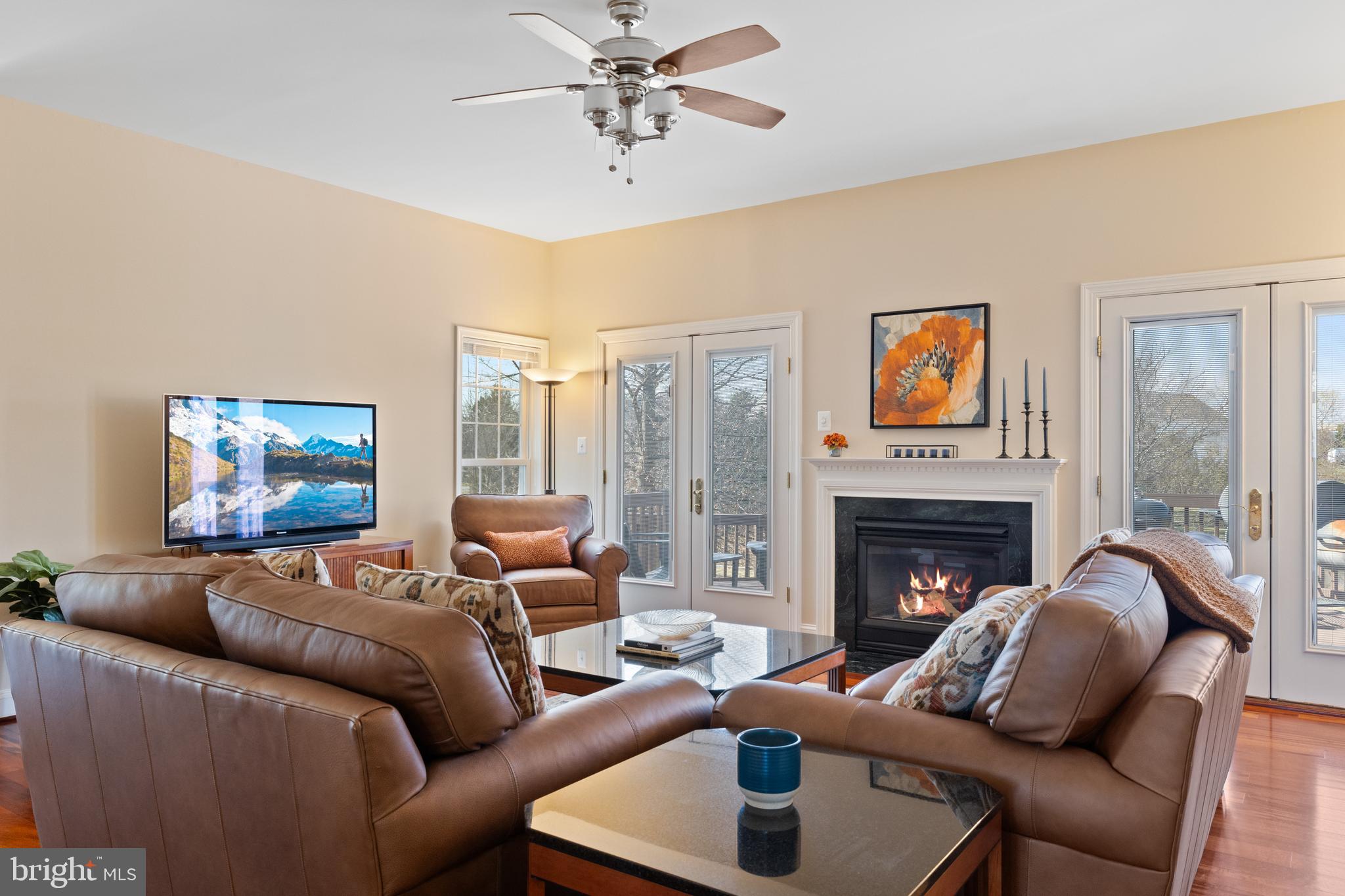 CAMERON CHASE - Residential