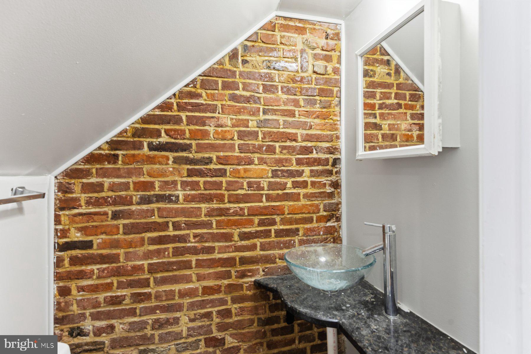 WASHINGTON VILLAGE - Residential