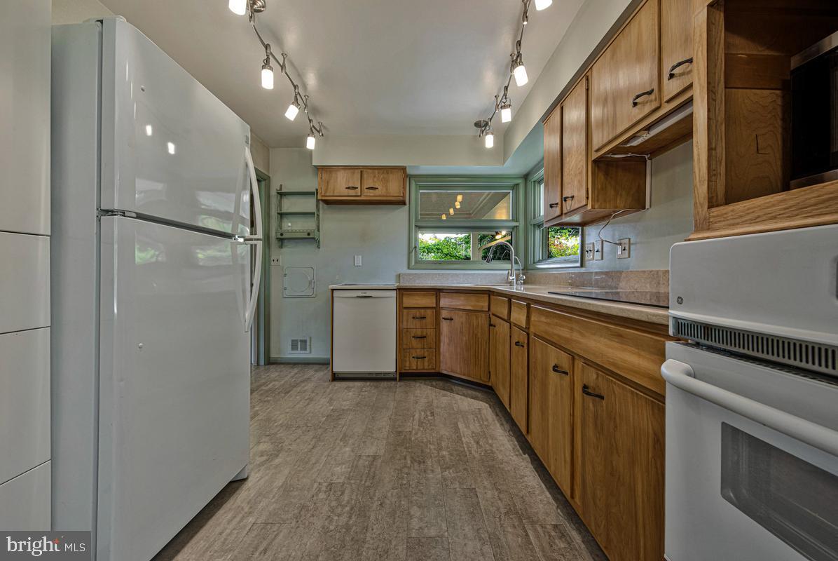 ALLVIEW ESTATES - Residential