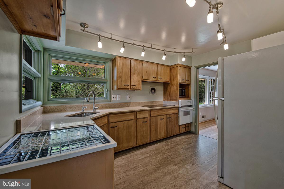 ALLVIEW ESTATES - Residential