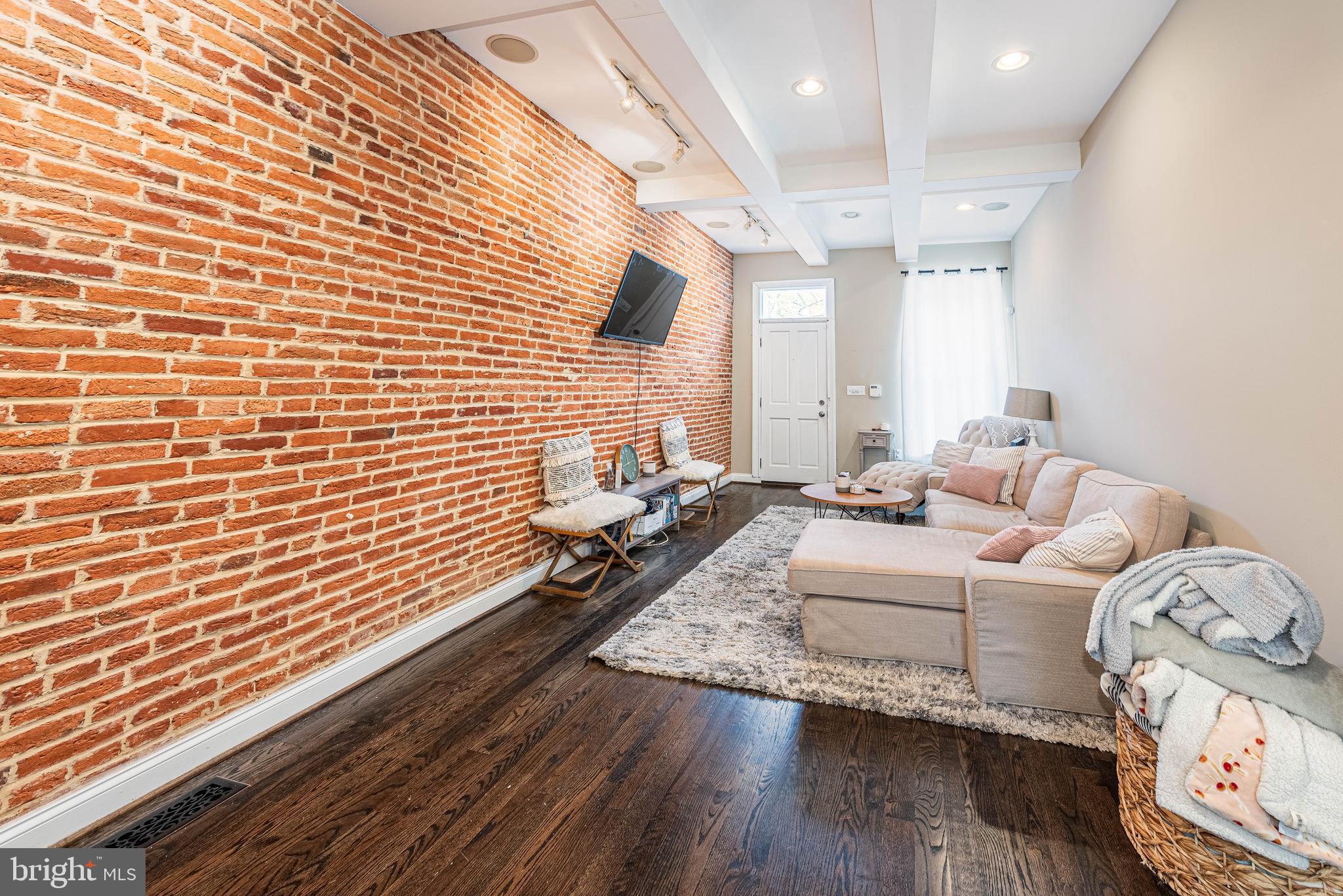 FEDERAL HILL HISTORIC DISTRICT - Residential Lease
