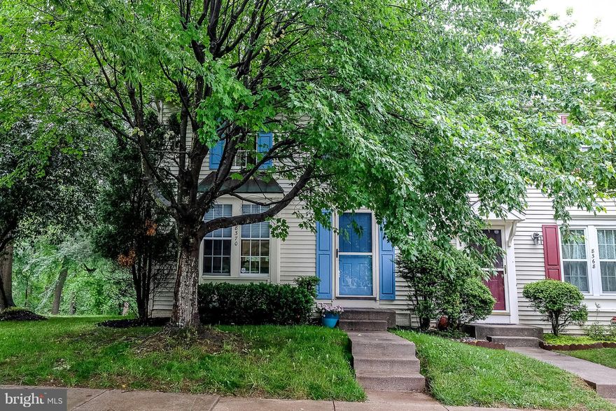 BEAUTY IN KENDALL RIDGE! RELAX IN THIS LOVELY, SPACIOUS, UPDATED CHARMER***WITH TREE-LINED NEIGHBORHOOD***OPENS TO FOREVER WOODS AND NATURE***NEW APPLIANCES***SUNKEN LIVING ROOM***FRENCH DOORS OPEN TO GORGEOUS DECK***NEAR TO ALL COMMUTER ROUTES***WHAT ARE YOU WAITING FOR?  COME HOME. (BUT HURRY - IT WON'T LAST!)