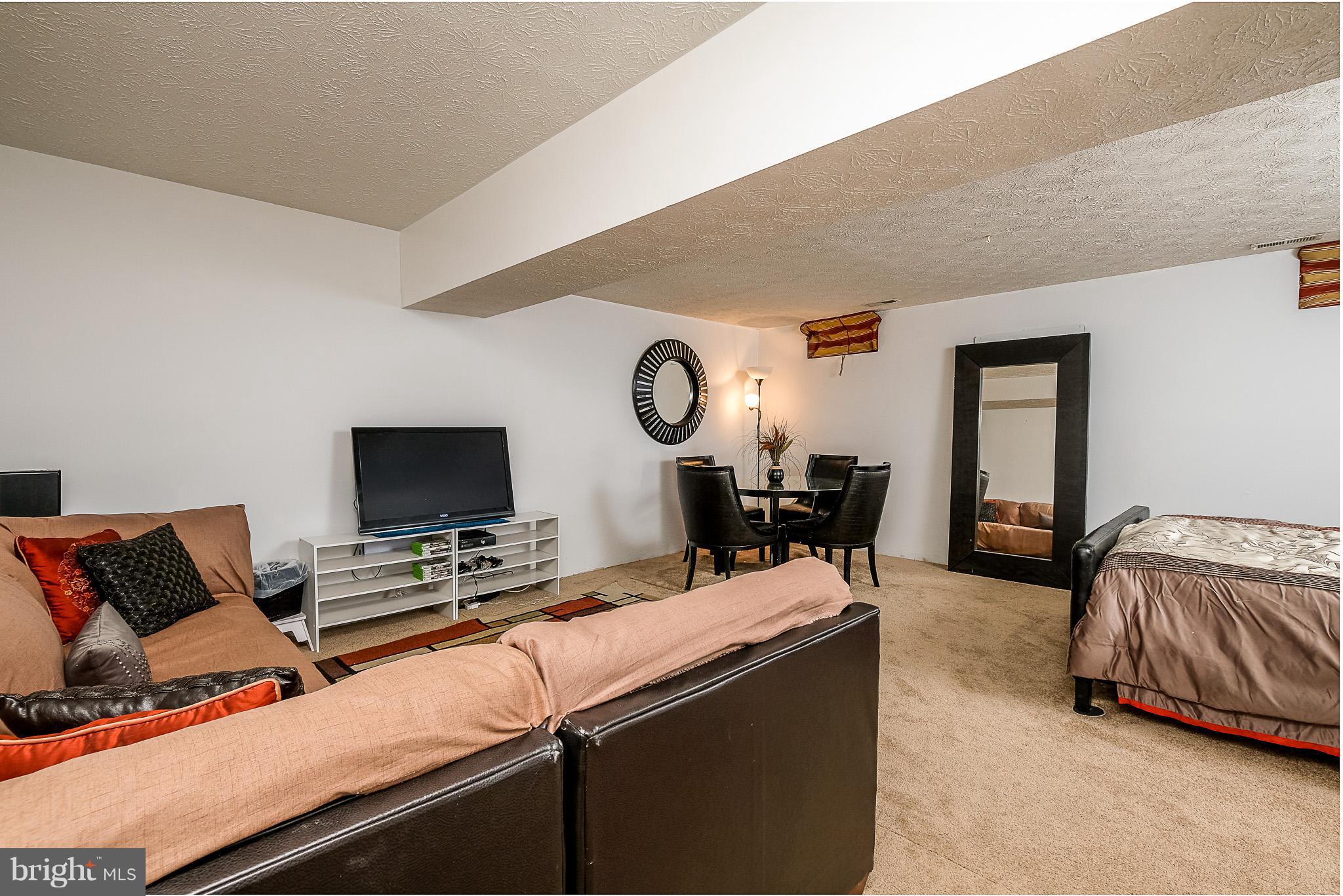 VILLAGE OF LONG REACH - Residential