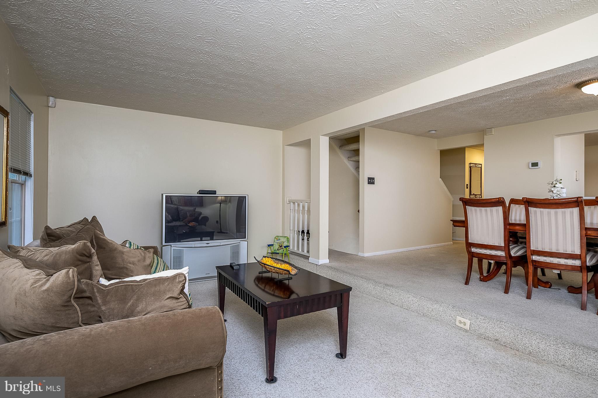 VILLAGE OF LONG REACH - Residential