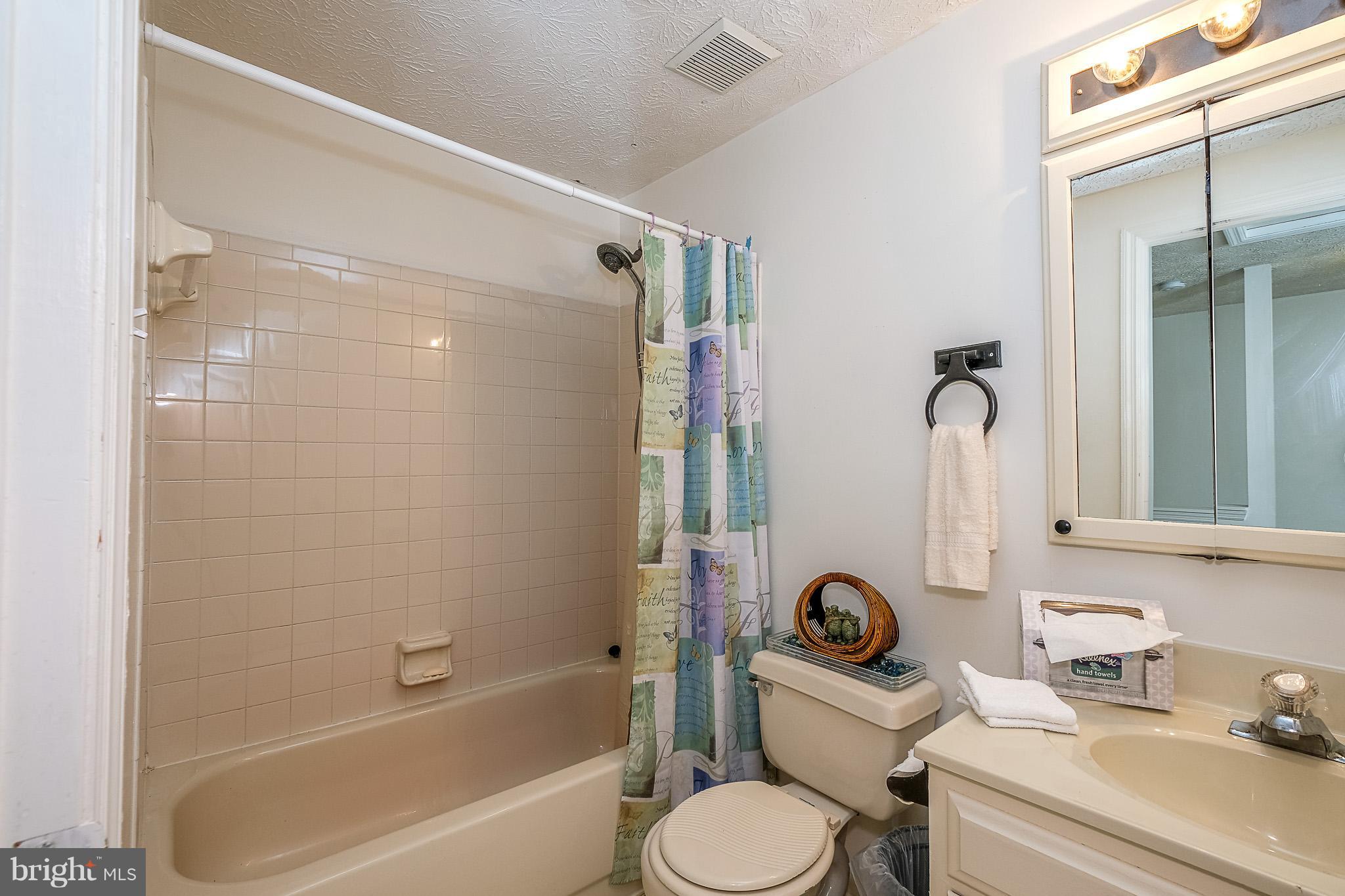 VILLAGE OF LONG REACH - Residential