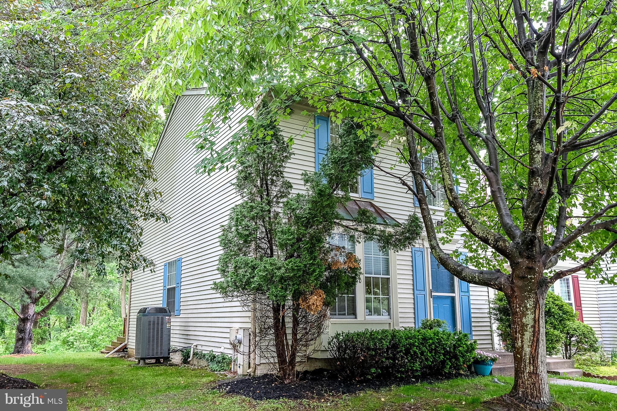 VILLAGE OF LONG REACH - Residential