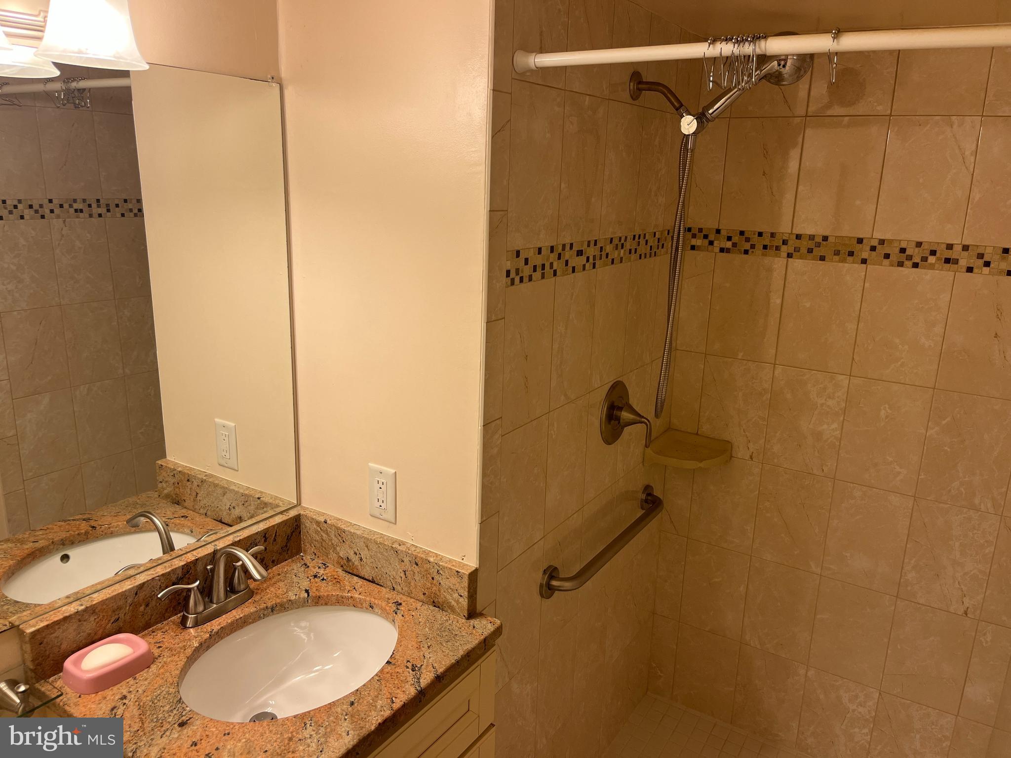 SPRING LAKE GARDEN CONDOMINIUM - Residential Lease