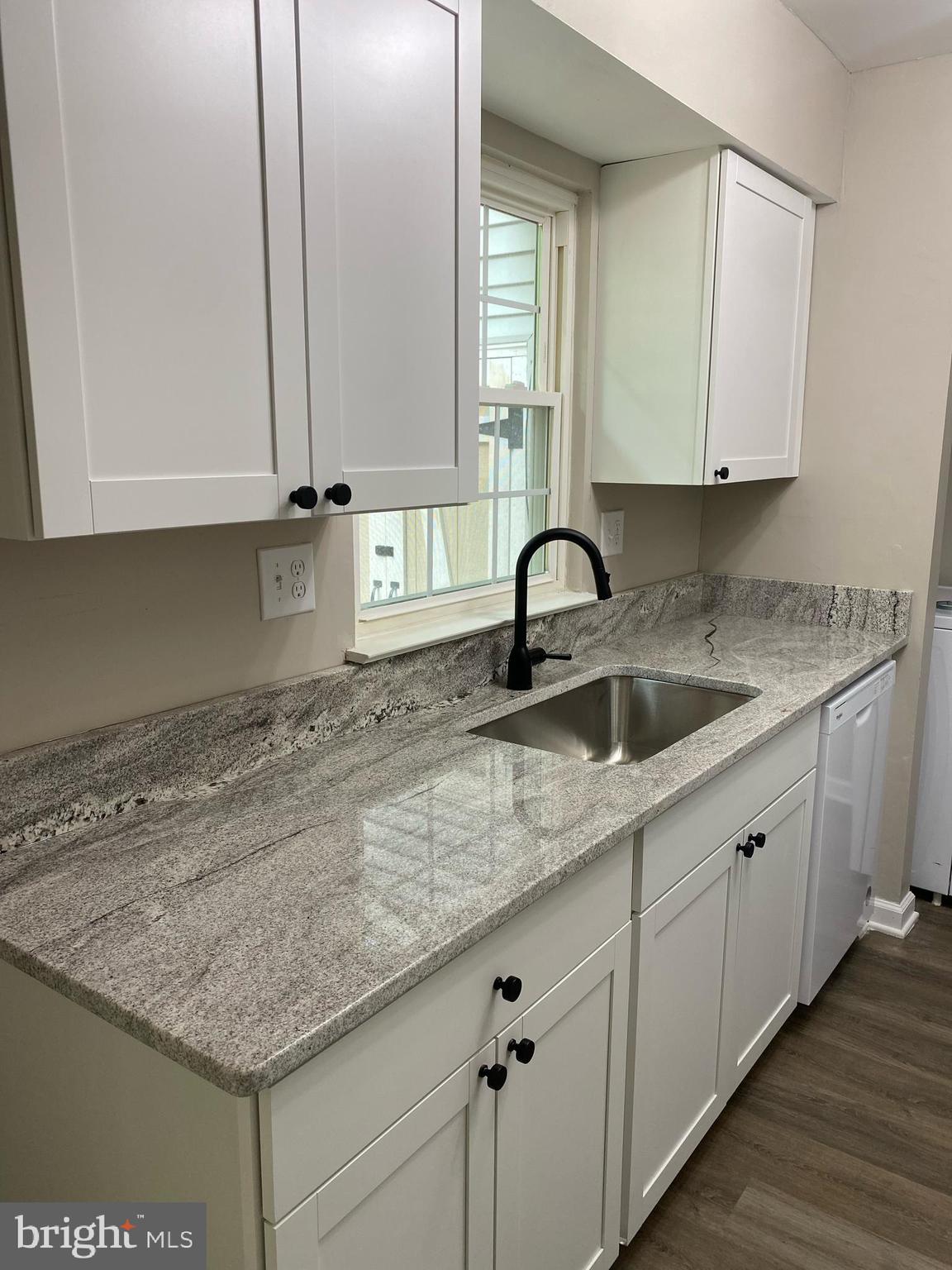 BANNISTER - Residential Lease