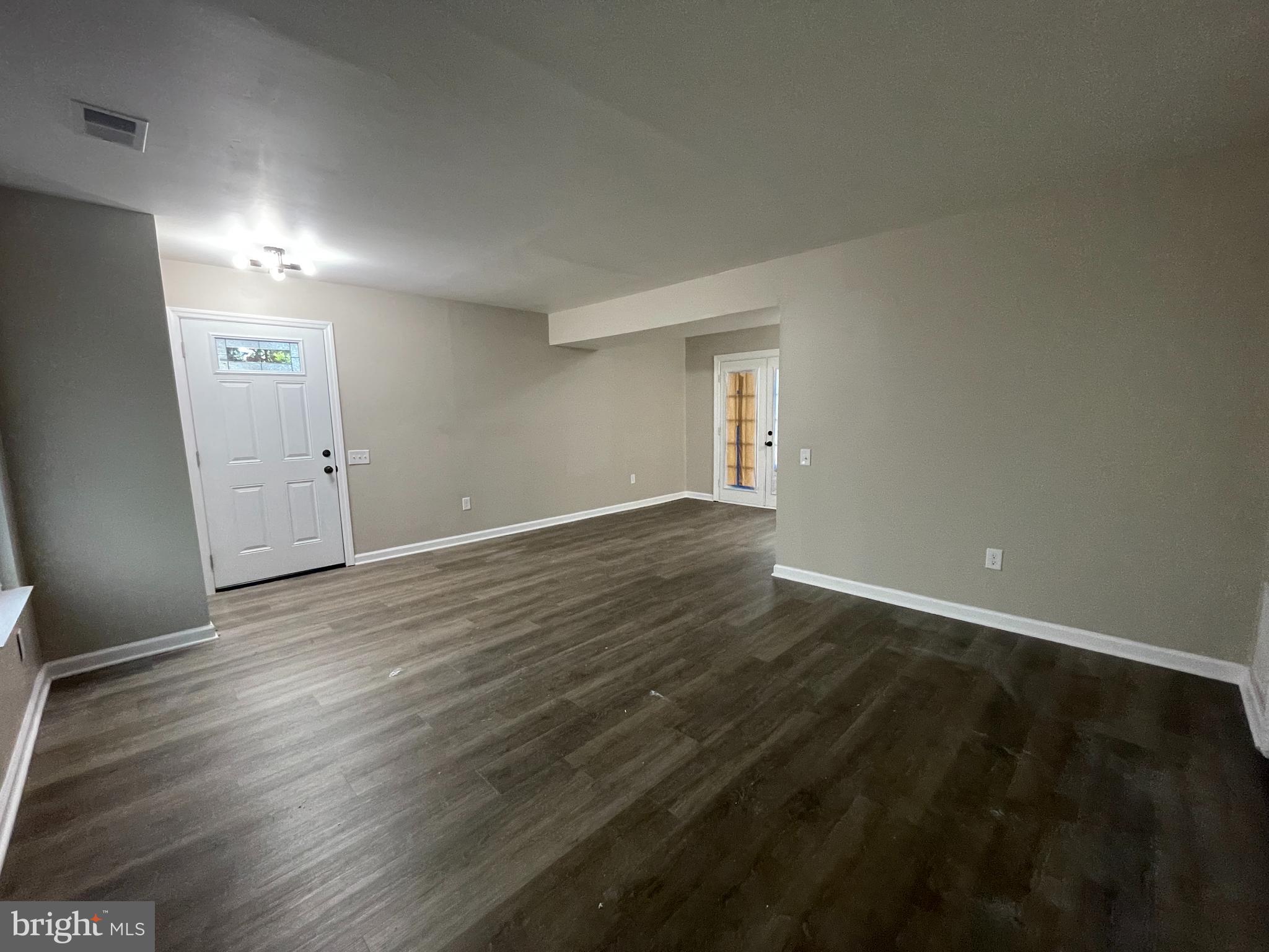 BANNISTER - Residential Lease