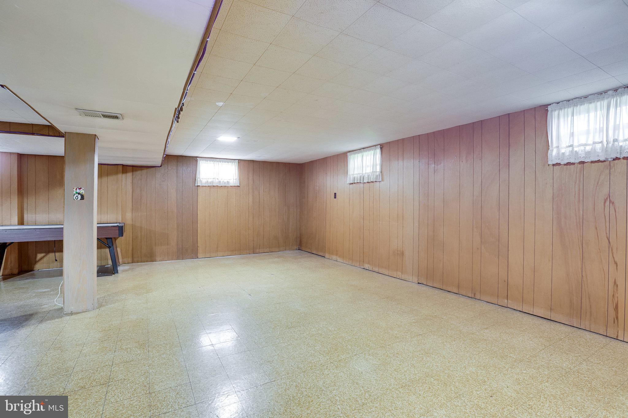 LAKEVIEW ESTATES - Residential